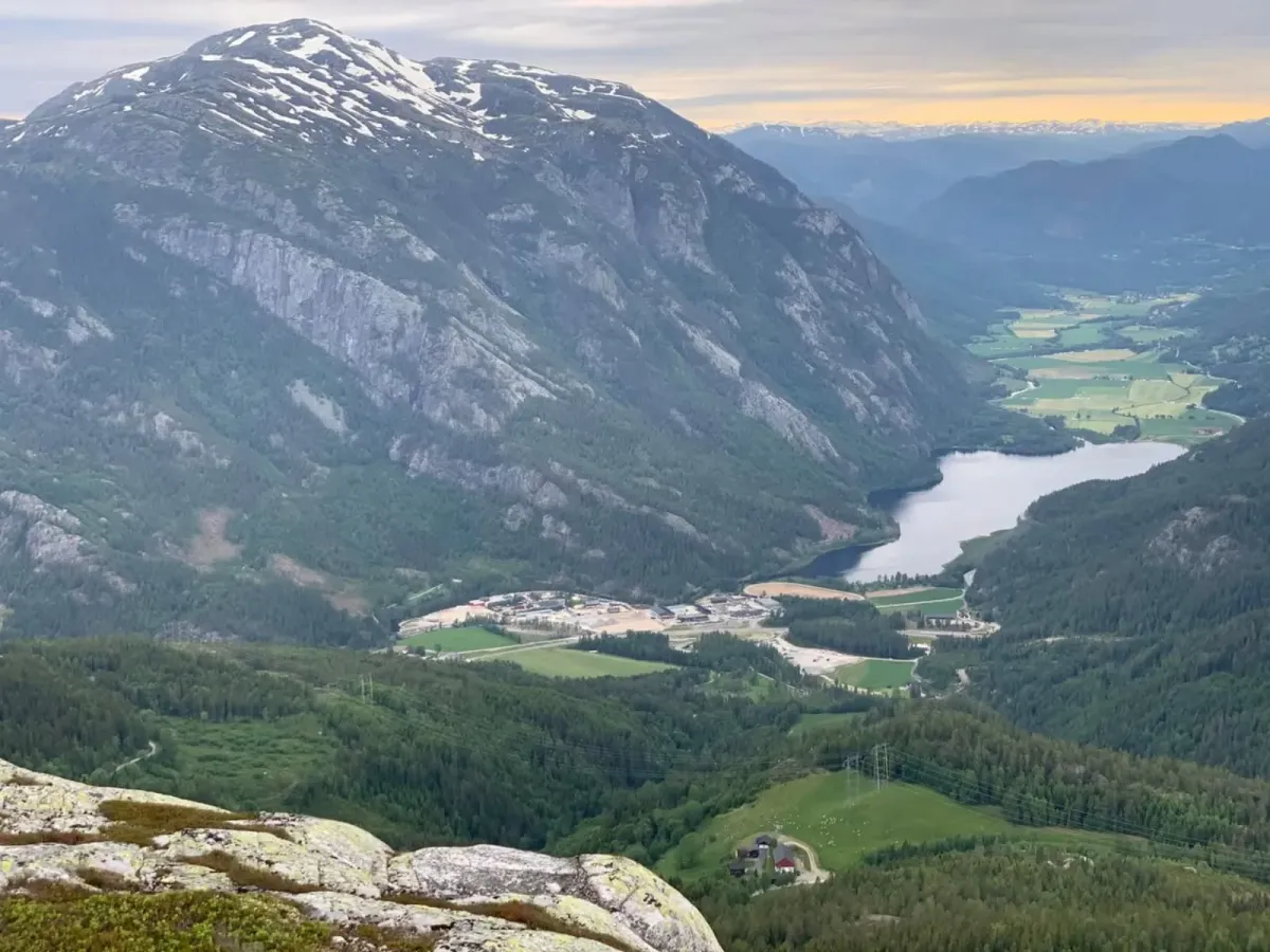 Venelinuten (1007 moh)