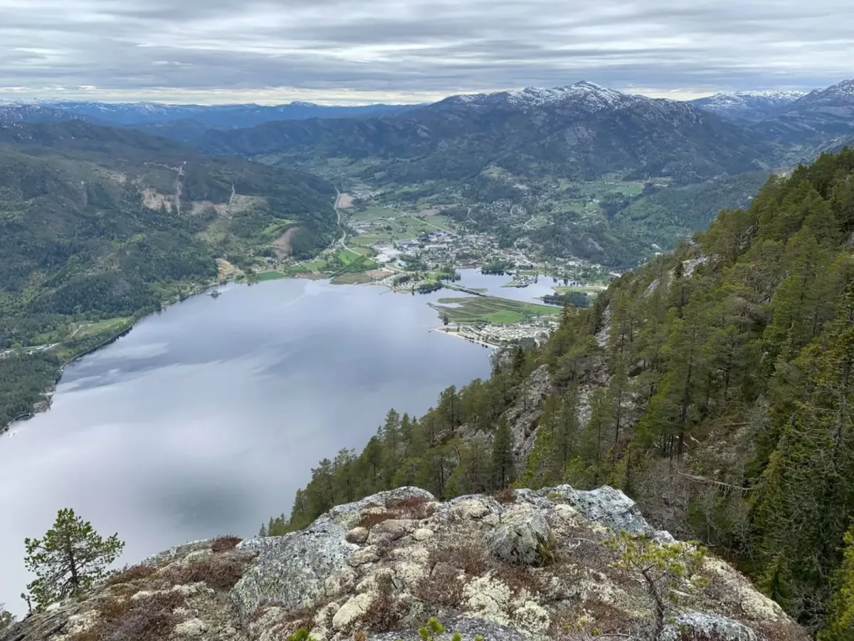 Geitekyrkja (829 moh)